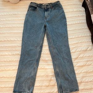 Abercrombie Curve Love 90’s Jeans